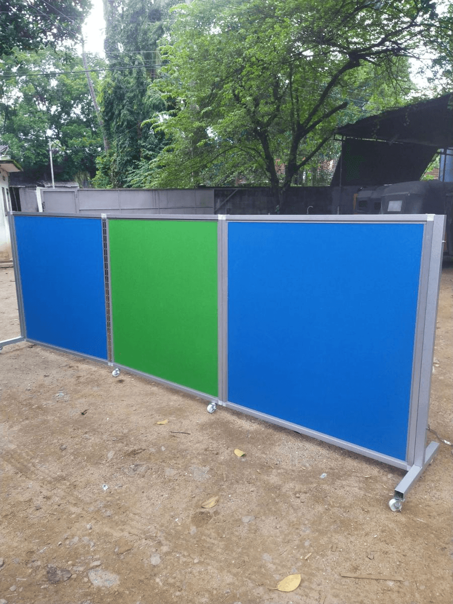 Mobile Partition Double Sided White and Notice Board 5 x 3ft ( 3 Panels ) product photo 1 of 4