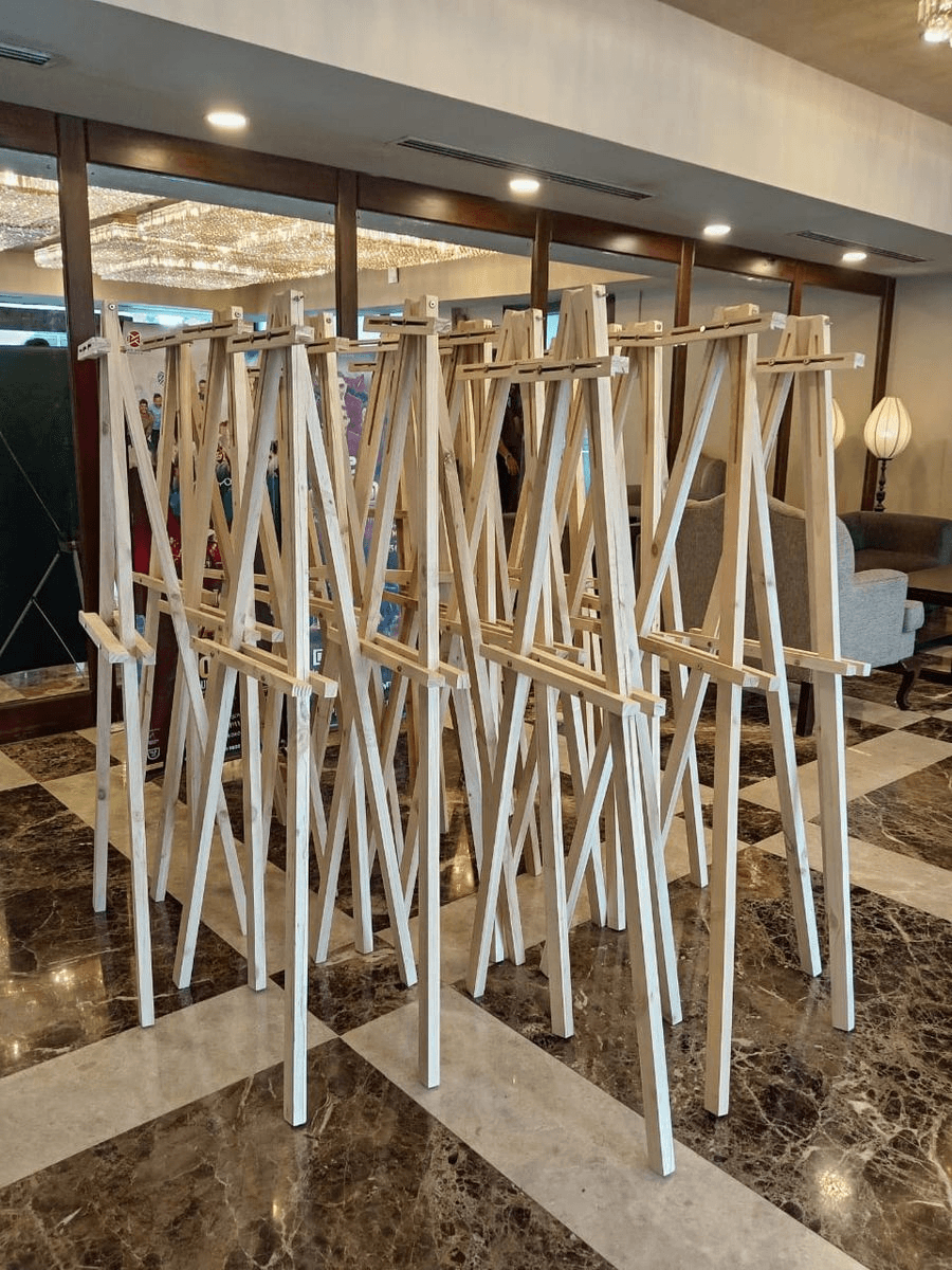 Wooden Easel Art Board